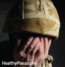 Varias enfermedades mentales ocurren comúnmente con el TEPT de combate. Aprenda lo que ocurre comúnmente con el trastorno de estrés postraumático de combate y cómo tratar estas enfermedades mentales.