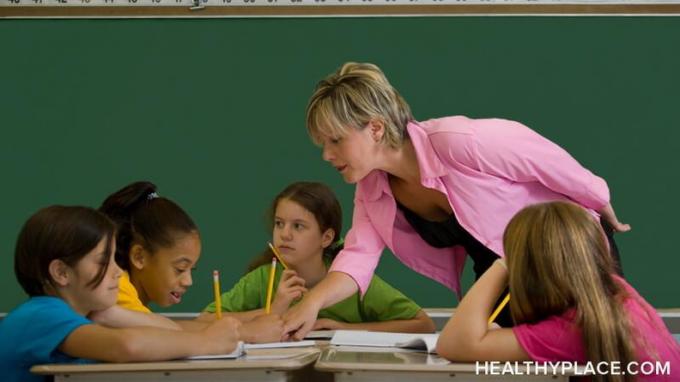 Las necesidades de salud mental de los estudiantes no se consideran adecuadamente en la política escolar que restringe el papel de un maestro en la salud mental de los estudiantes. Esto debe cambiar.