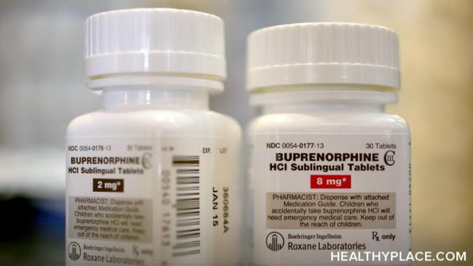 Lista de analgésicos recetados opioides, sus usos y cómo las personas que toman píldoras opioides pasan del uso legítimo al abuso. Detalles sobre HealthyPlace.