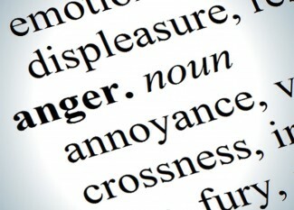 ¿Cómo lidias con el trastorno bipolar y la ira o la ira que a menudo lo acompañan? Aprenda a lidiar con el trastorno bipolar y la ira siguiendo estos consejos. 