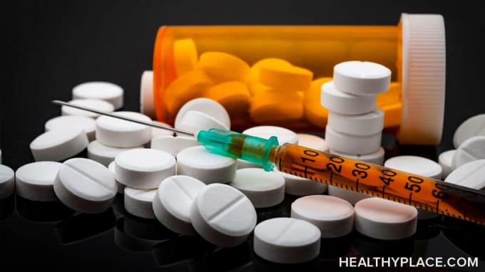 Obtenga información sobre los tipos de opioides y ejemplos de opioides para ayudarlo a identificar qué medicamentos son opioides. Información detallada sobre HealthyPlace.