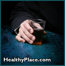 Descubra qué implica obtener un diagnóstico de un problema con la bebida o el alcoholismo.